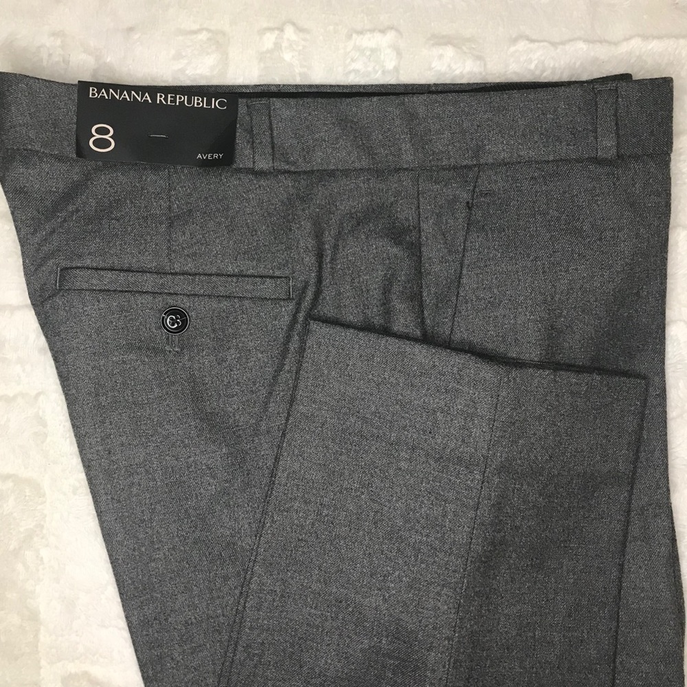 BANANA REPUBLIC Avery Pants in Gray. NWT. Size 8